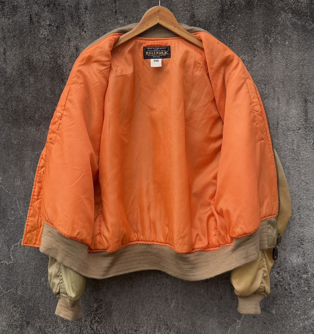 Vintage Vintage Sun Faded Ma-1 Bomber Jacket By Reliable Size US M / EU 48-50 / 2 - 5 Thumbnail