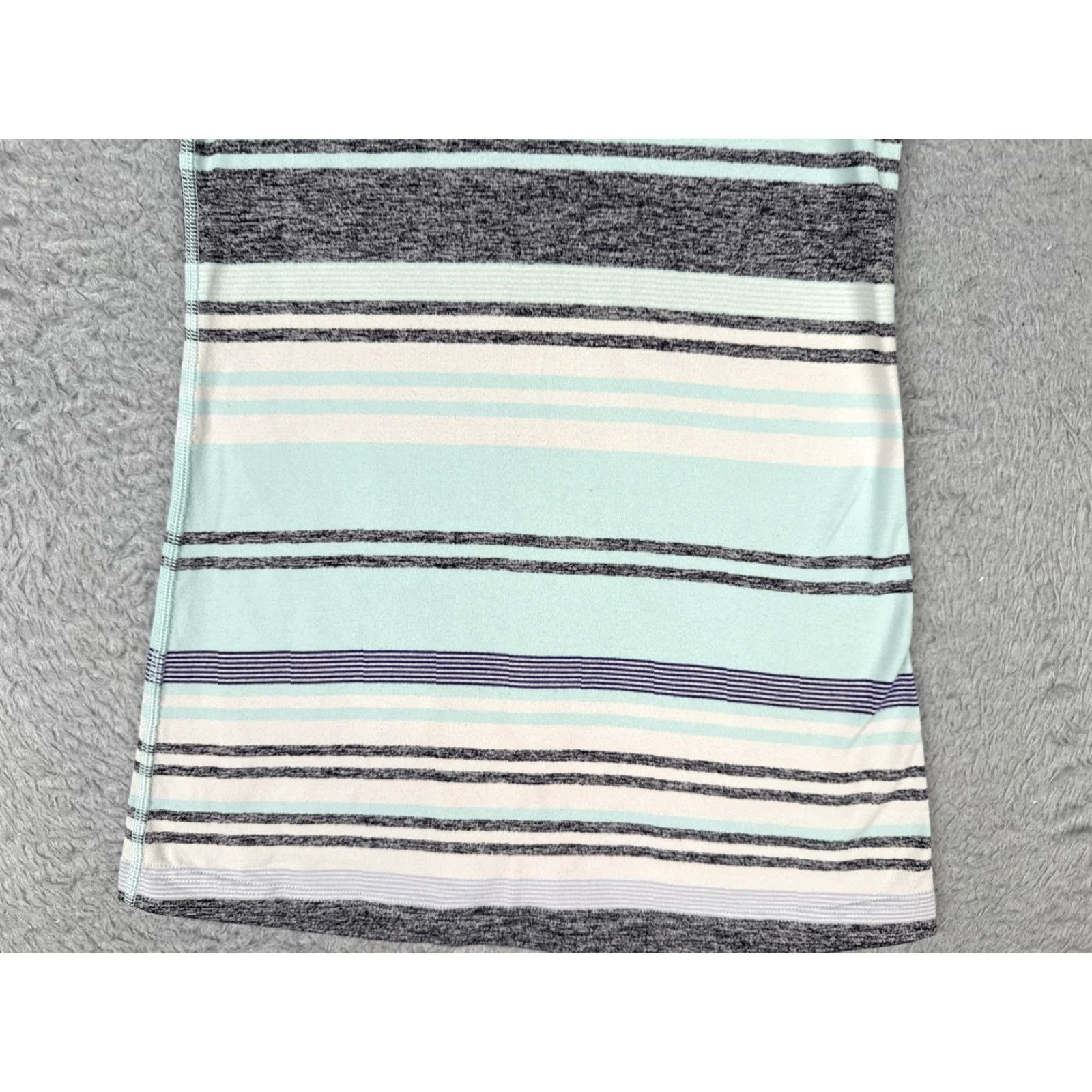Lululemon Lululemon Tank Top Womens 2 Mint Blue Stripe Cool Racerback Athletic Shirt Tank Sleeveless Camisole Slim Fit Size XS / US 0-2 / IT 36-38 - 5 Thumbnail