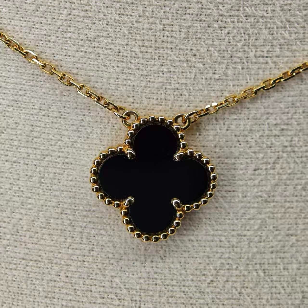 Van Cleef & Arpels Van Cleef Arpels Black Flower Medium Necklace Size ONE SIZE - 1 Thumbnail