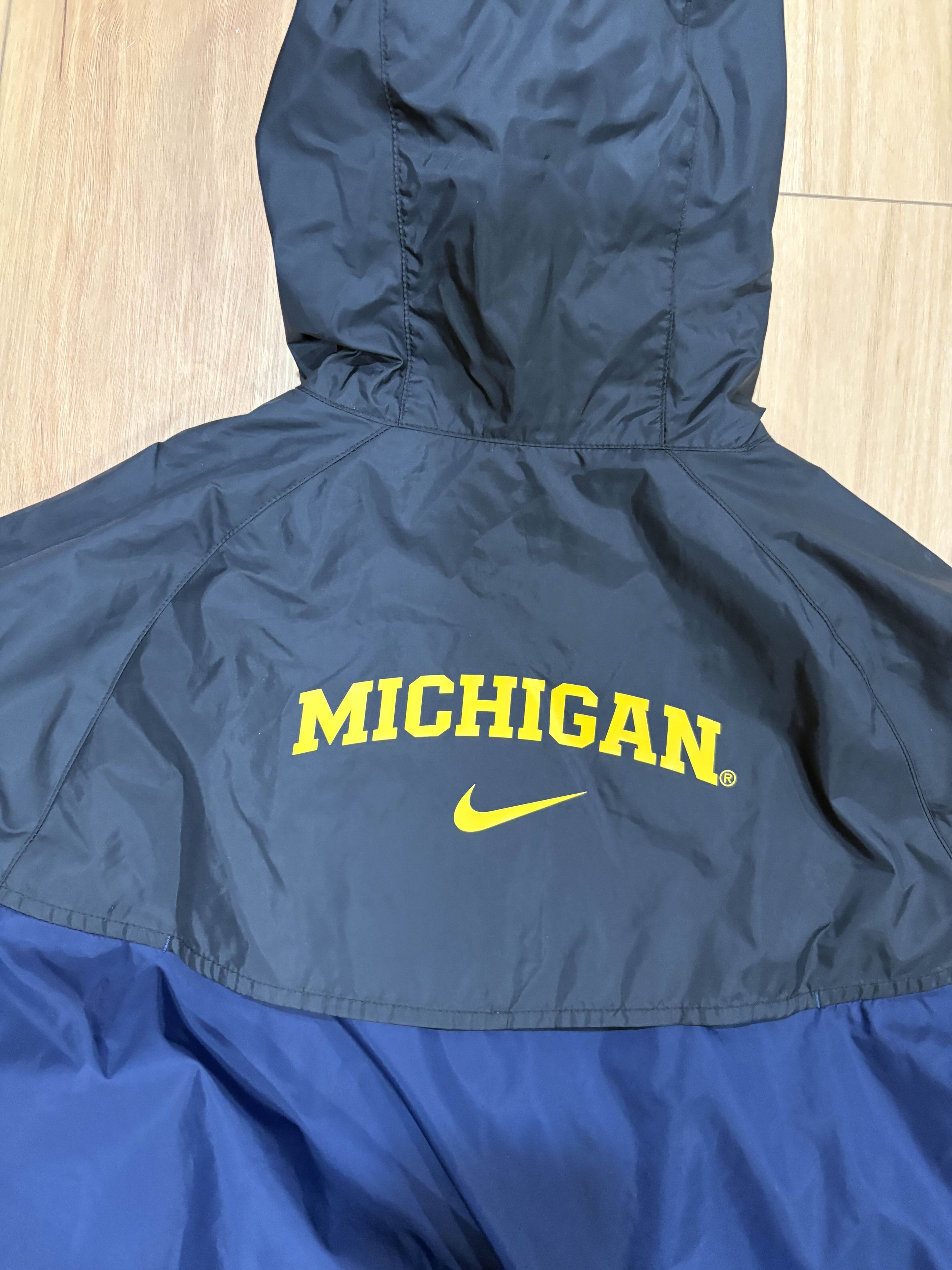 Nike Michigan Wolverines Navy Blue Nike Windrunner Light Jacket Size US M / EU 48-50 / 2 - 5 Thumbnail