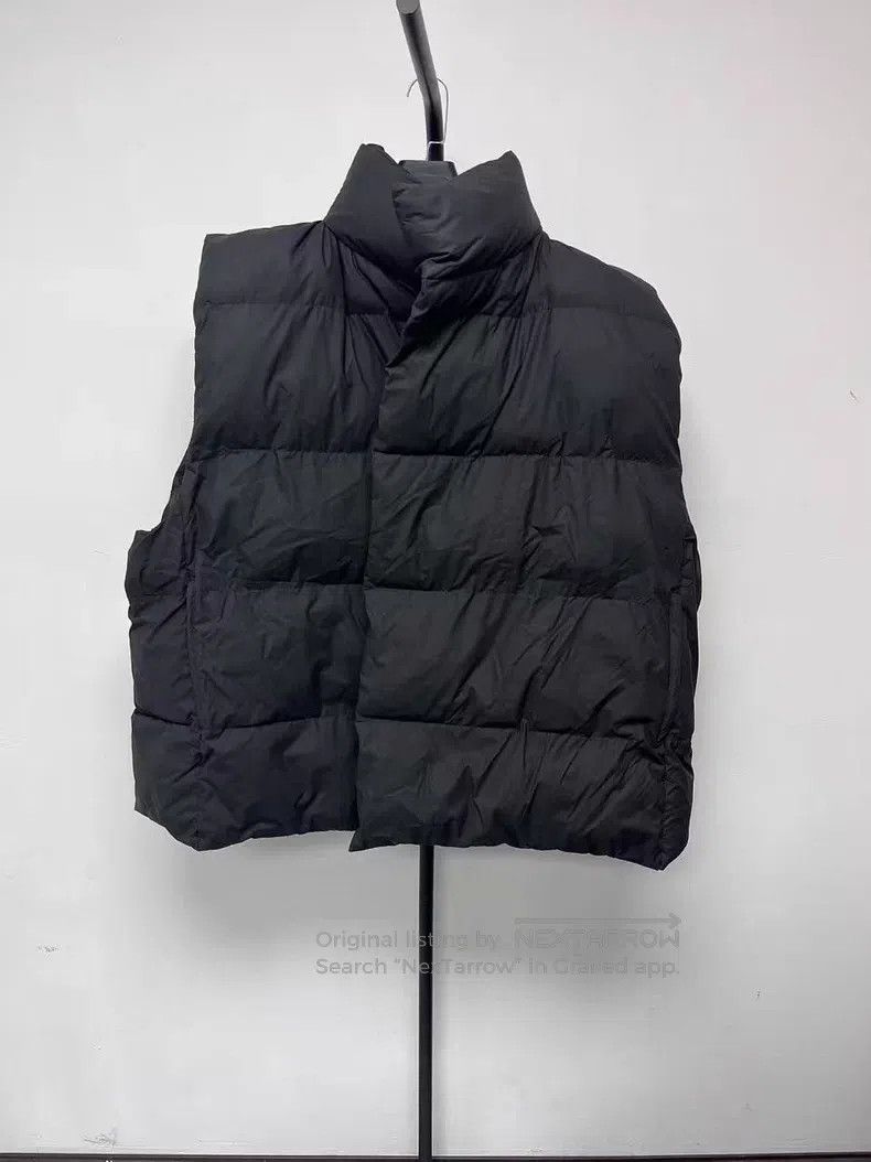 Balenciaga Balenciaga Logo letter quilting casual filling vest Size US M / EU 48-50 / 2 - 2 Thumbnail