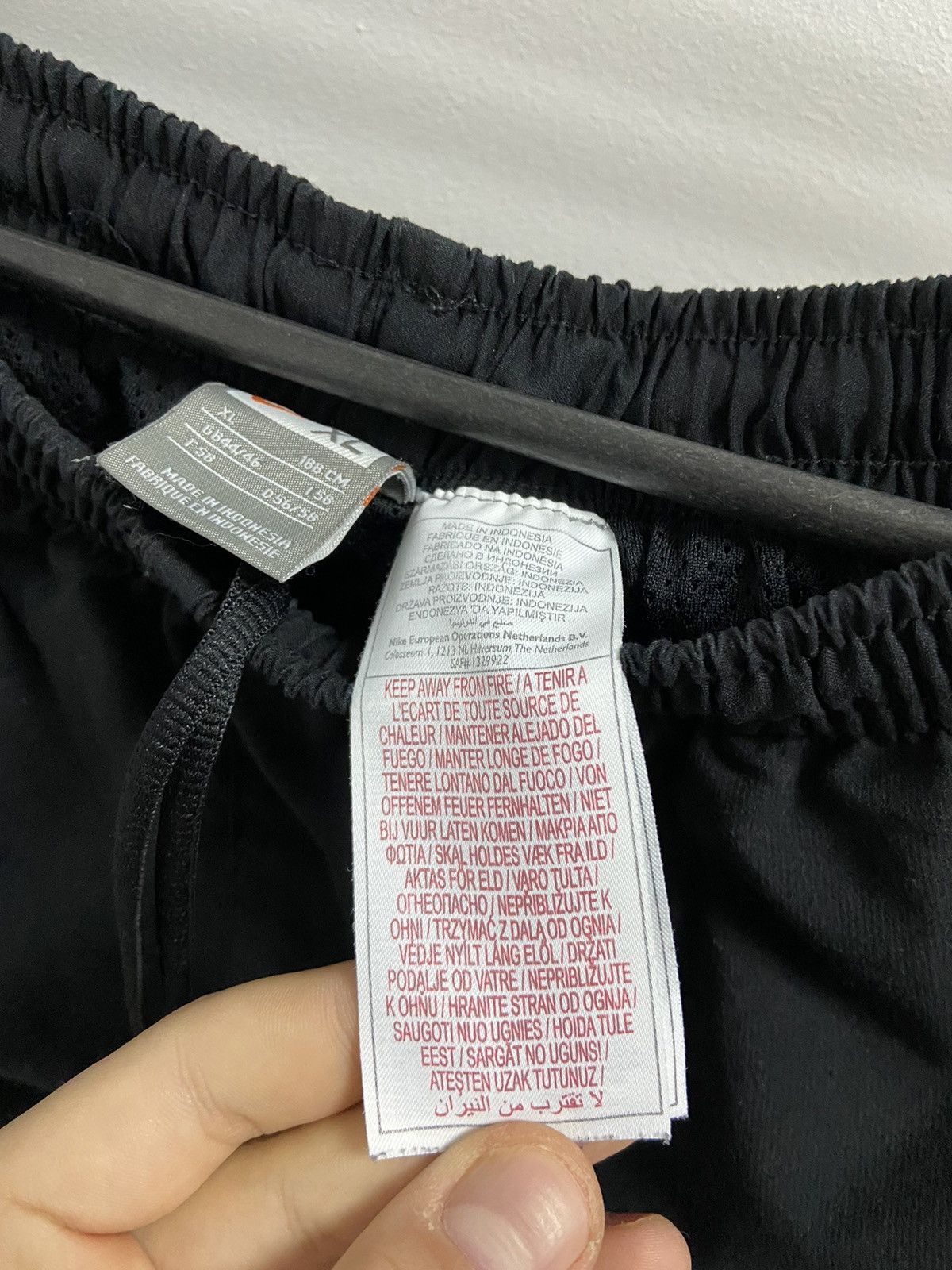 Nike × Vintage Nike Nylon Pants Small Logo Swoosh Vintage Size US 36 / EU 52 - 6 Thumbnail