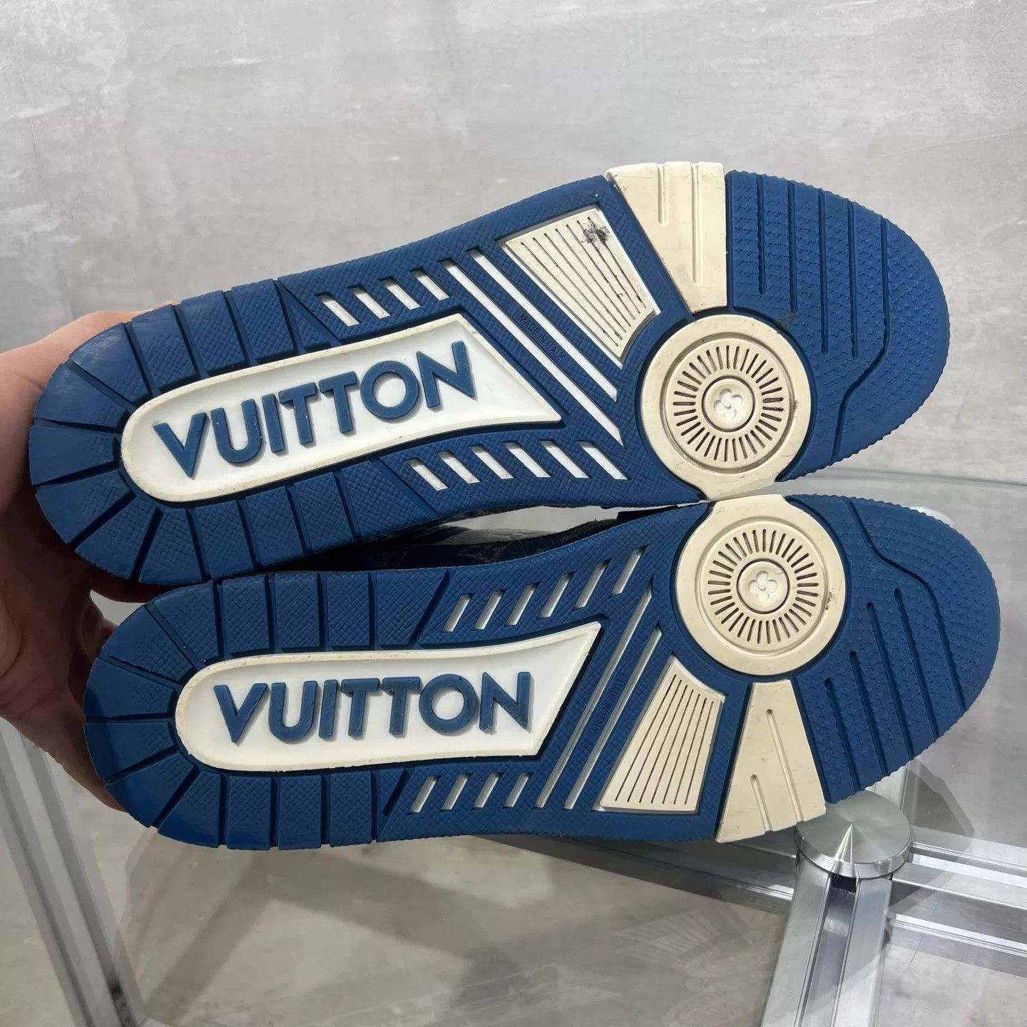 Louis Vuitton LV Trainer White Blue Denim UK9.5/43.5 Size US 10.5 / EU 43-44 - 7 Thumbnail