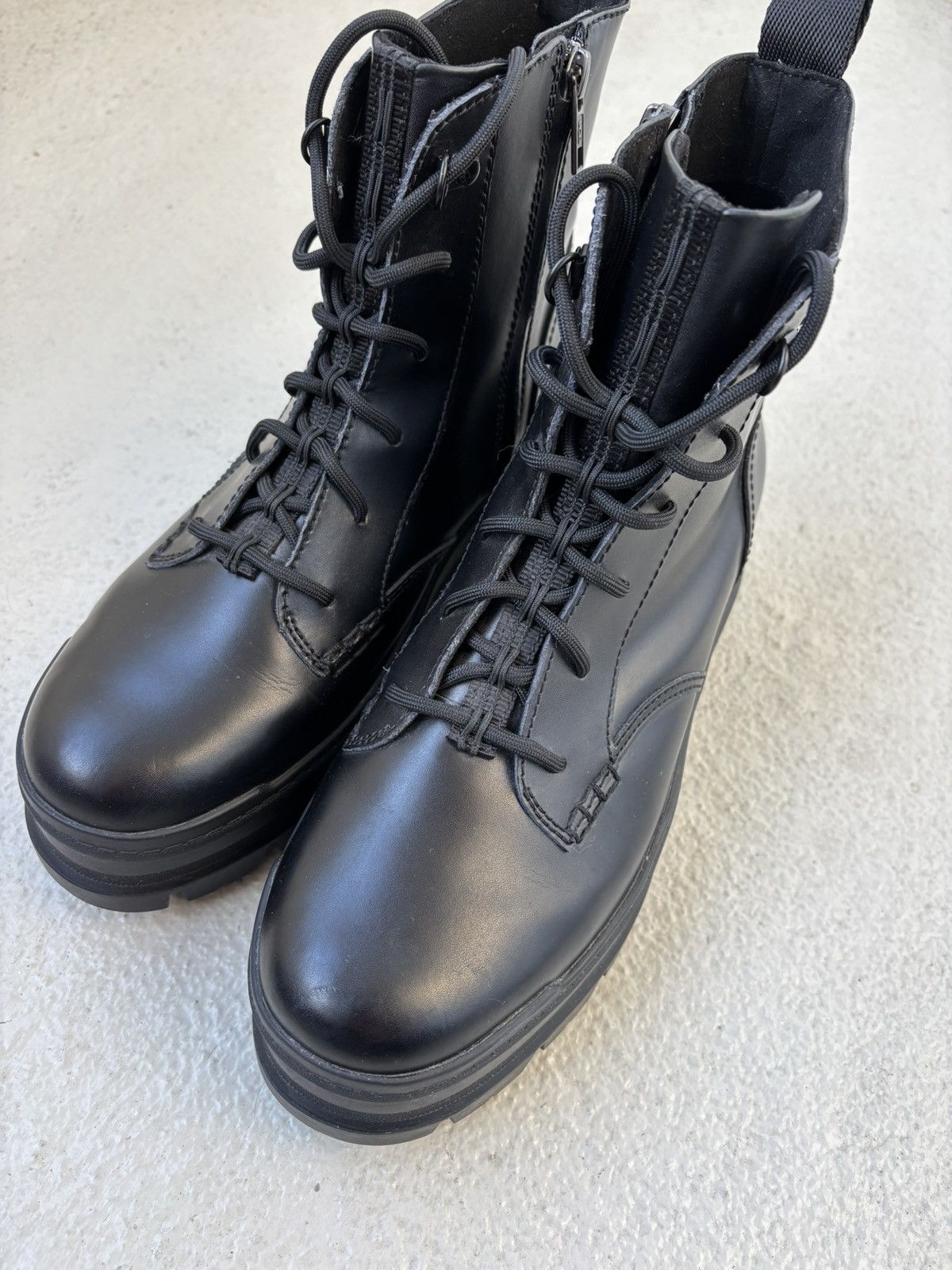 Ugg UGG SIDNEE WATERPROOF WOMEN BOOTS LEATHER BLACK US 9 Size US 9 / IT 39 - 3 Thumbnail
