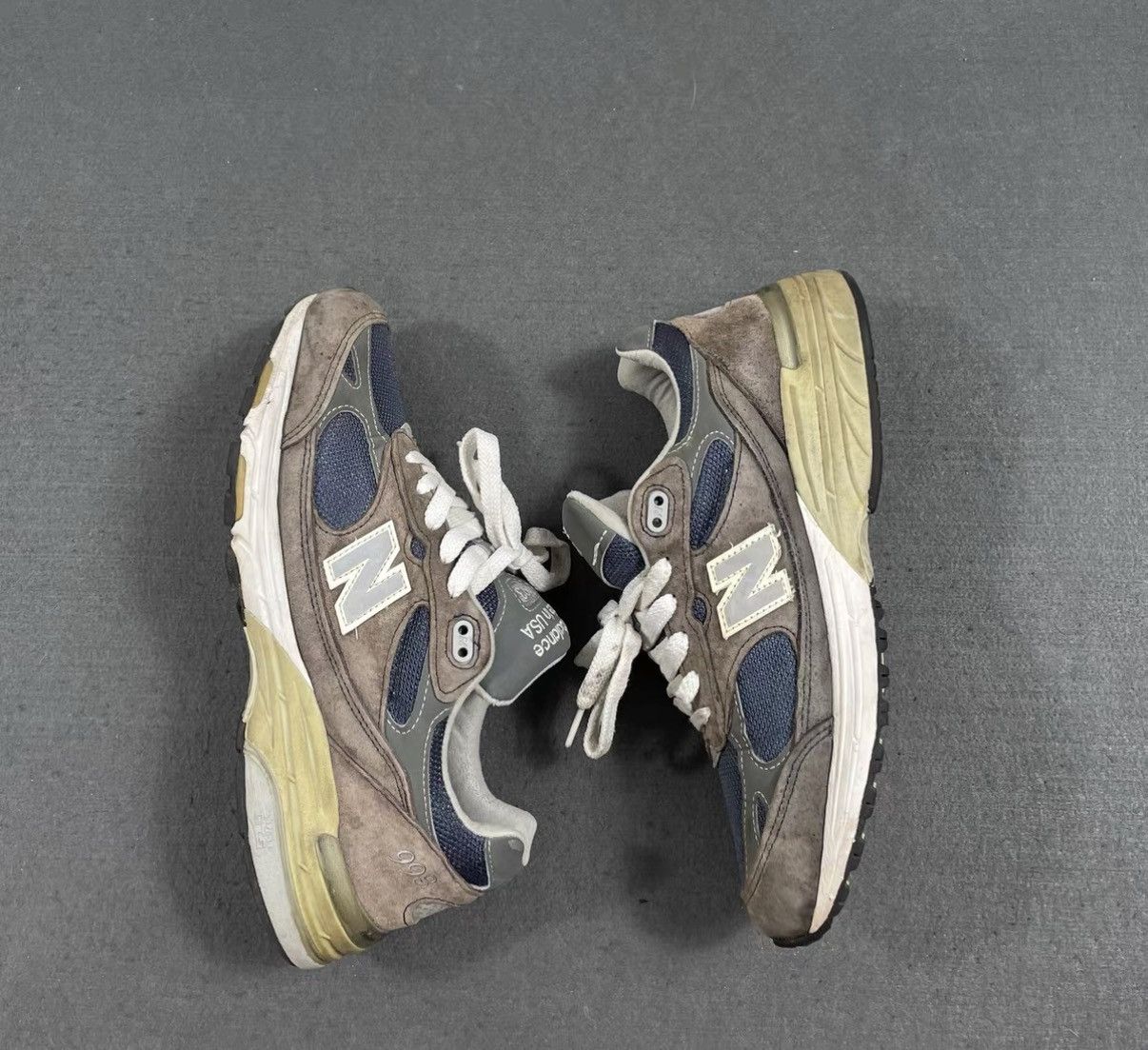 New Balance New Balance 993 Retro Running Shoes J16 Size US 8 / EU 41 - 2 Thumbnail