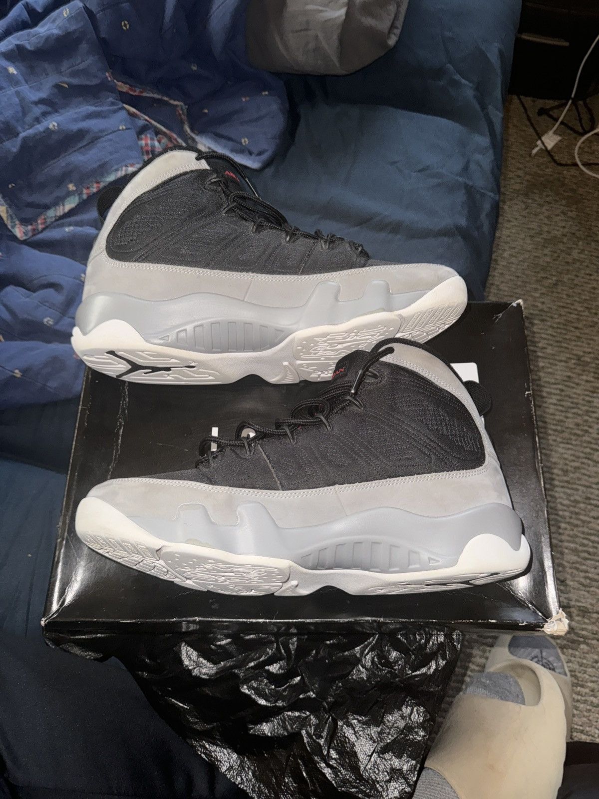 Jordan Brand particle grey 9 Size US 10.5 / EU 43-44 - 2 Thumbnail
