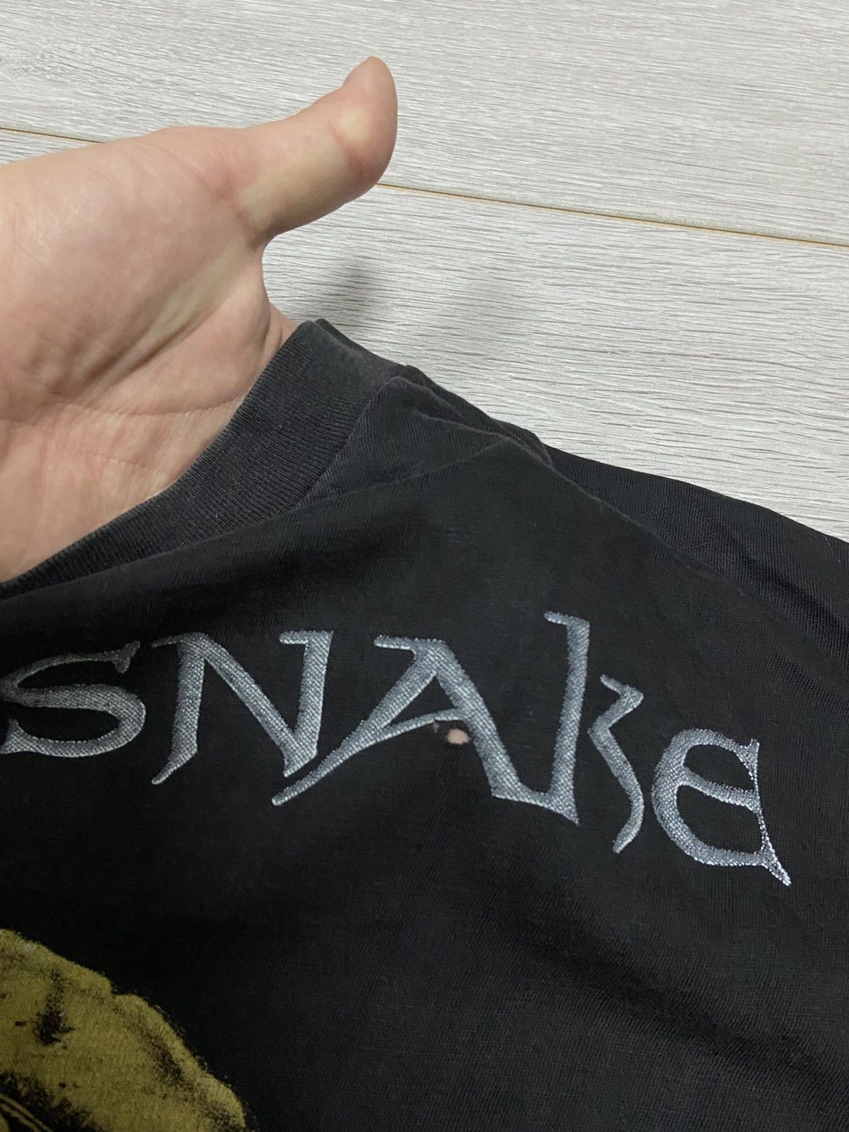Vintage White snake single stitch big print rock t-shirt Size US M / EU 48-50 / 2 - 5 Thumbnail