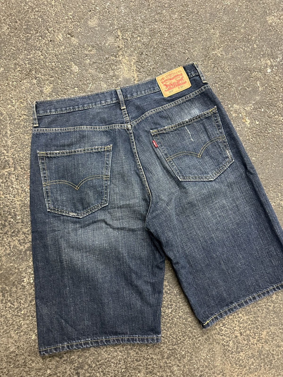 Levi's × Vintage Y2K Levi’s 569 jorts Size US 34 / EU 50 - 3 Thumbnail