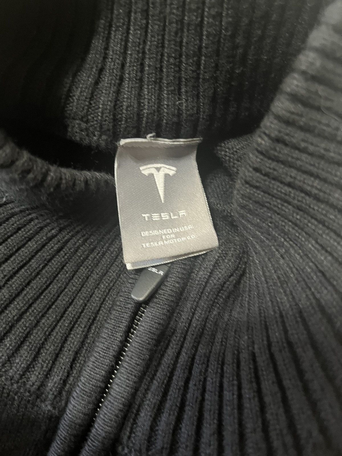Other Tesla size large Size US L / EU 52-54 / 3 - 5 Thumbnail