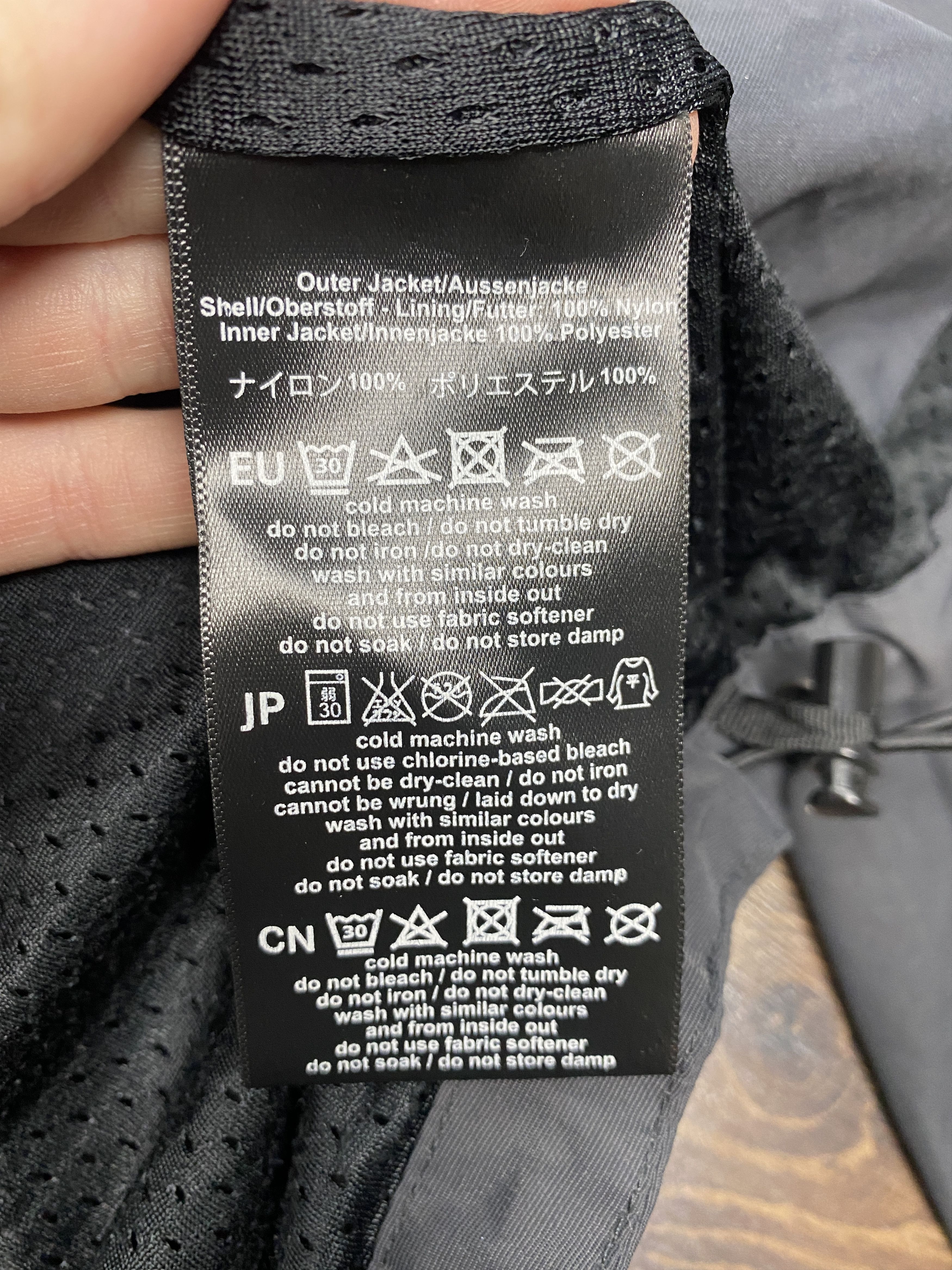 Mercedes-Benz Mercedes Benz vintage nylon waterproof jacket y2k Size US XL / EU 56 / 4 - 7 Thumbnail