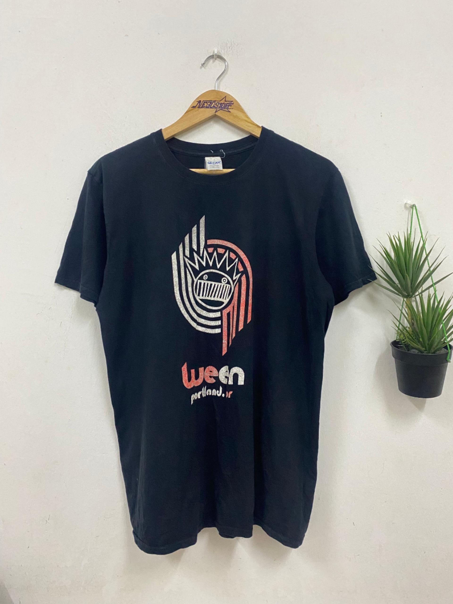 Vintage WEEN rock band t shirt promo