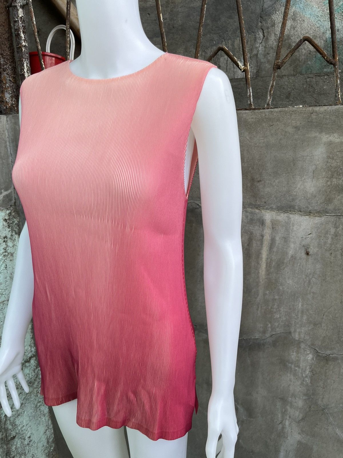Issey Miyake Pleated Ombre Sleeveless Top Size XXL / US 16-18 / IT 52-54 - 3 Thumbnail