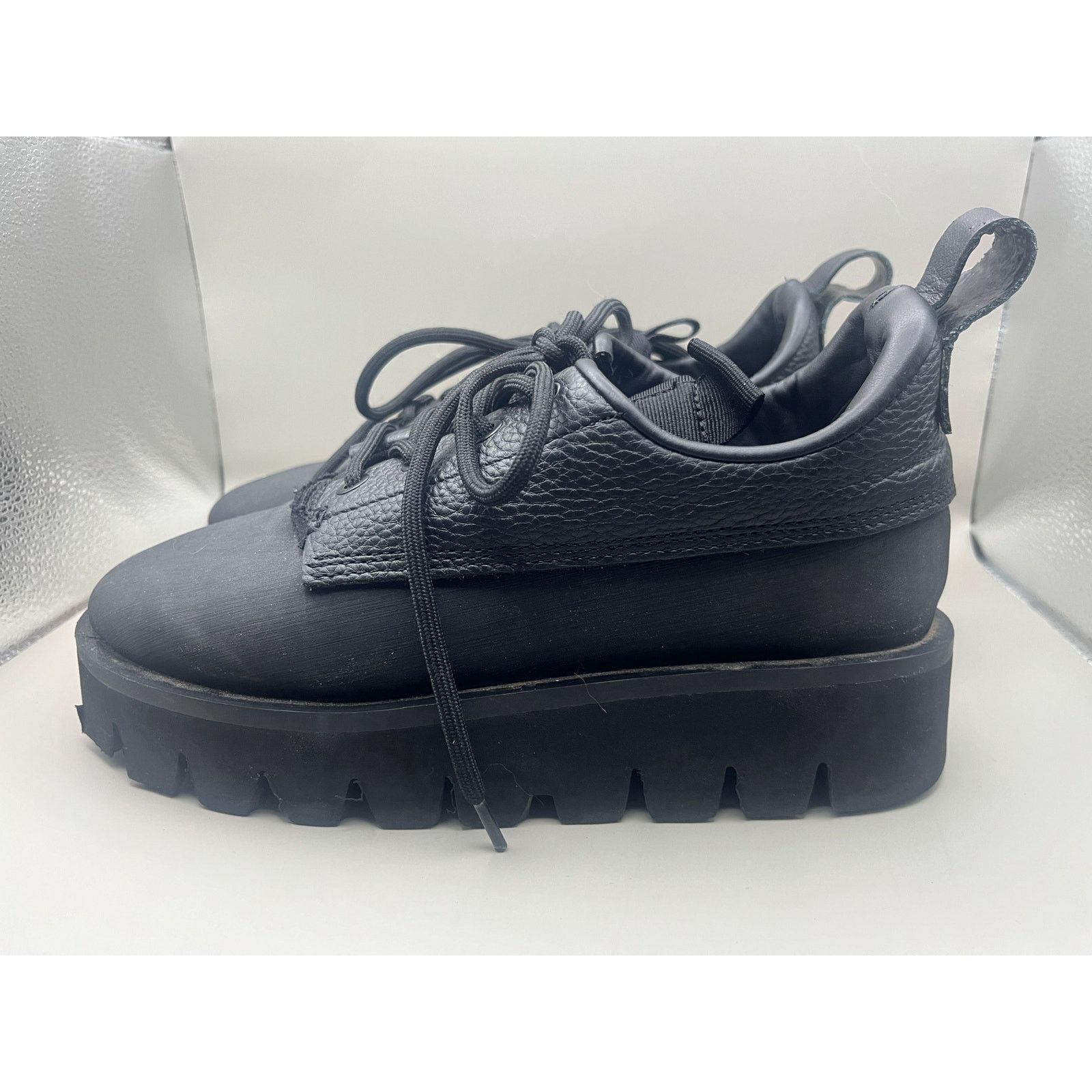 ClearWeather Clearweather Wampa Lo Black Shoes Unisex Size US 7 / IT 37 - 1 Thumbnail
