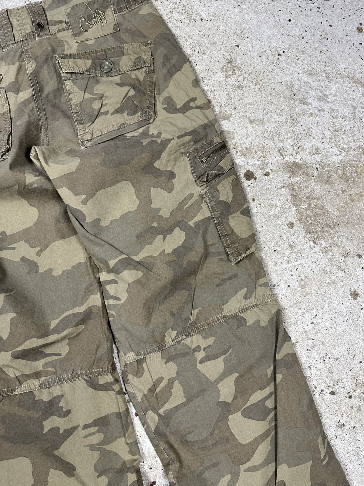 Japanese Brand × Vintage Vintage Y2K Washed Camo Cargo Flare Pants Boot Cut Size US 30 / EU 46 - 13 Thumbnail