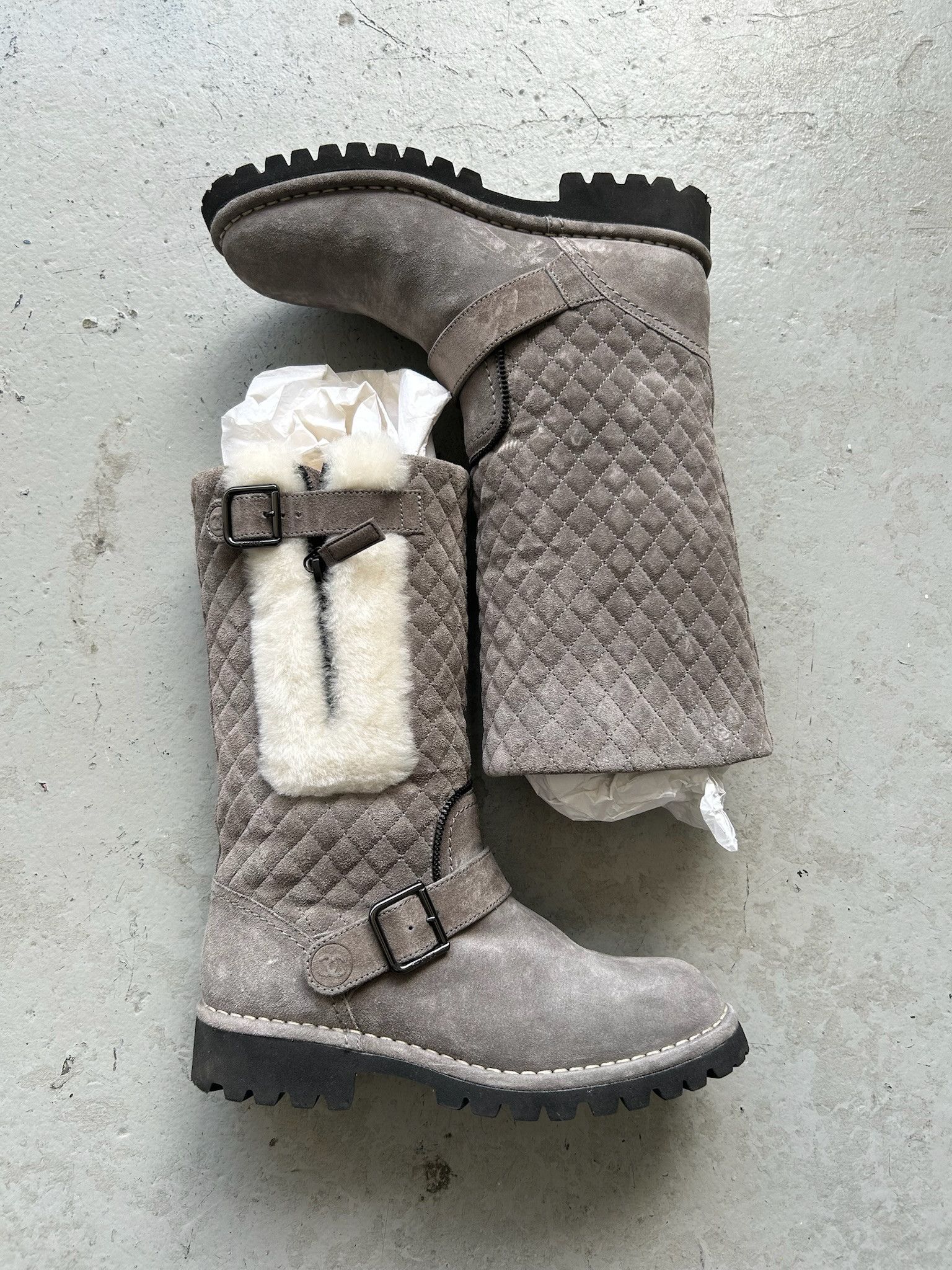 Chanel Chanel Sheep Shearling Suede Grey Boots Size US 6.5 / IT 36.5 - 1 Thumbnail