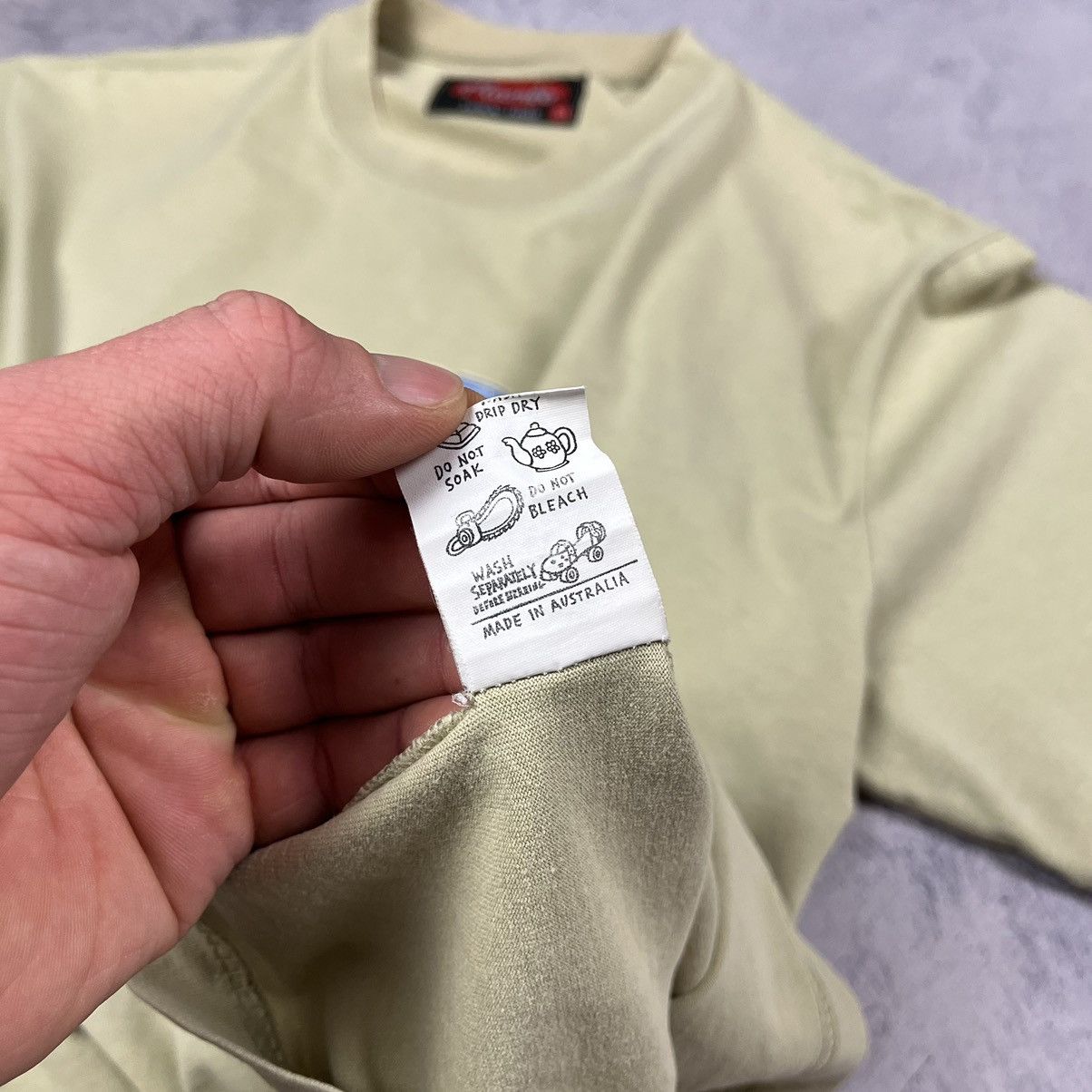 Mambo Vintage Mambo y2k Australian Alloy Surfer rare tee 1998 Size US M / EU 48-50 / 2 - 25 Thumbnail