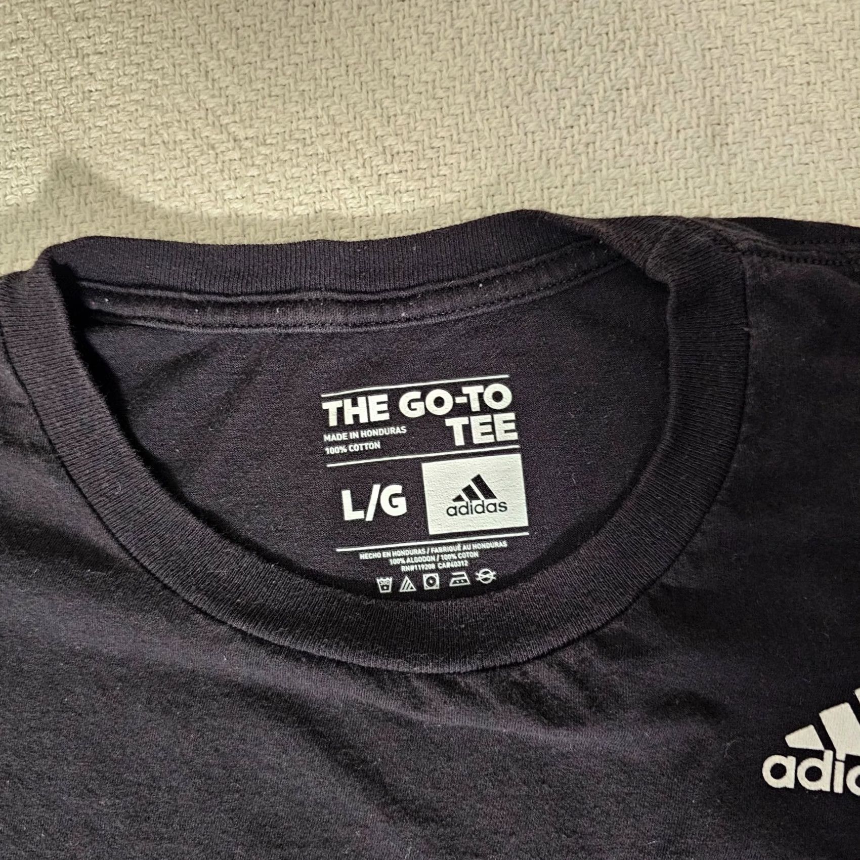 Adidas Adidas The Go-To Tee T-Shirt Men L Short Sleeve Black Crew Neck Logo Graphic Modern Sports Size US L / EU 52-54 / 3 - 2 Thumbnail