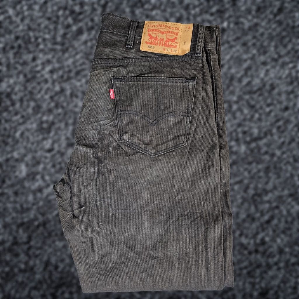 Levi's Levi's 501 Jeans Straight Leg Denim Jeans Dark Gray Mens 38x32 Vintage 90s Retro Button Fly Regular Rise Middle 5-Pocket Denim Cotton Clothing Mens Size US 38 / EU 54 - 1 Thumbnail