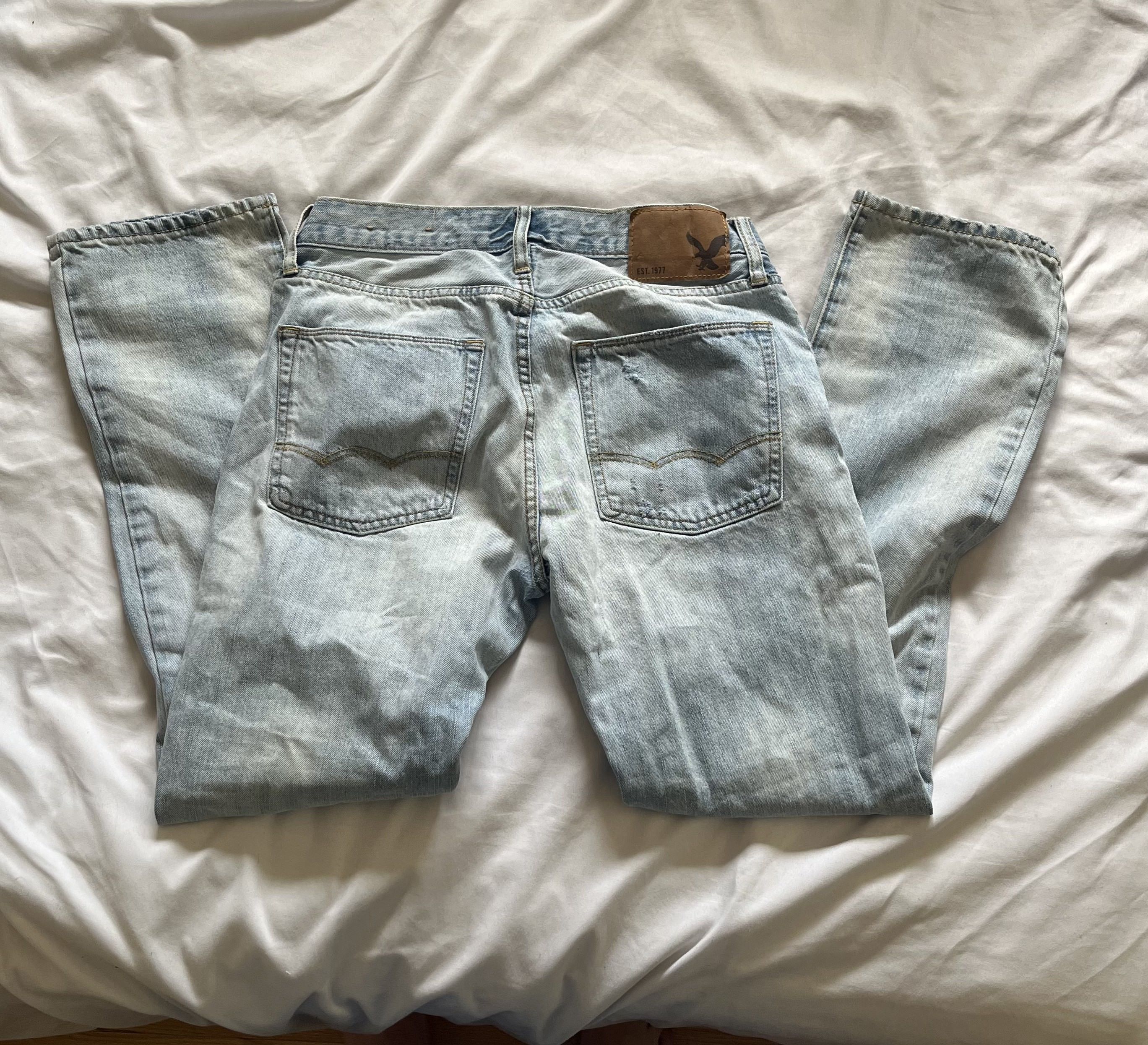 American Eagle Outfitters American Eagle Outfitters Faded and Distressed Blue Jeans Size 28" / US 6 / IT 42 - 8 Thumbnail