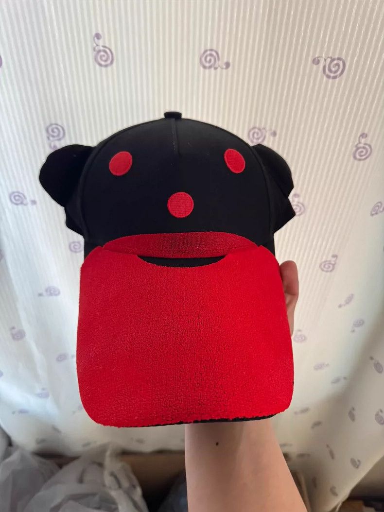 Walter Van Beirendonck Walter Van Beirendonck Long tongue black and red colour ma Size ONE SIZE - 1 Thumbnail