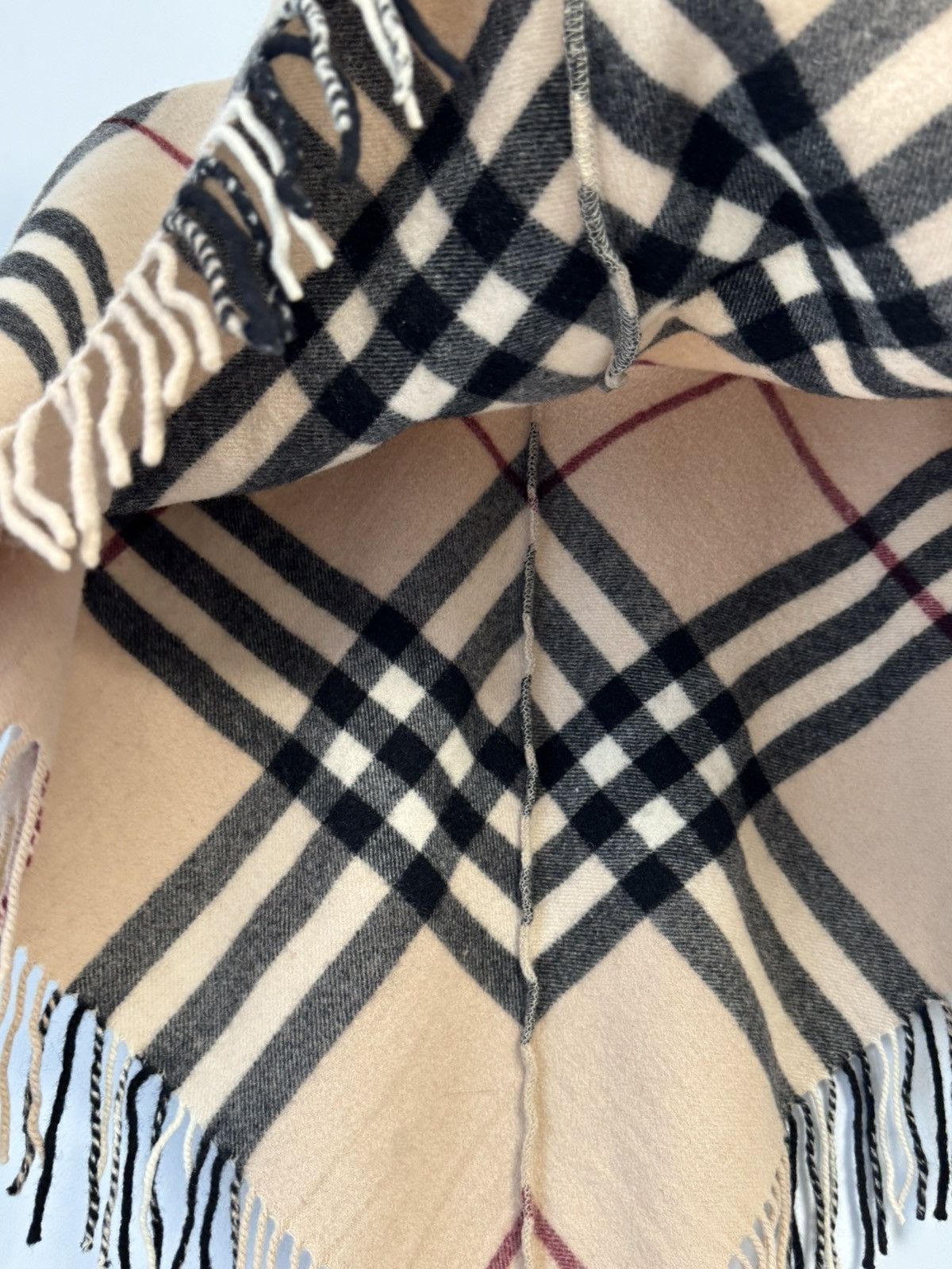 Burberry Burberry London Nova Check Poncho Cape Merino Wool& Cashmere Size L / US 10 / IT 46 - 12 Thumbnail