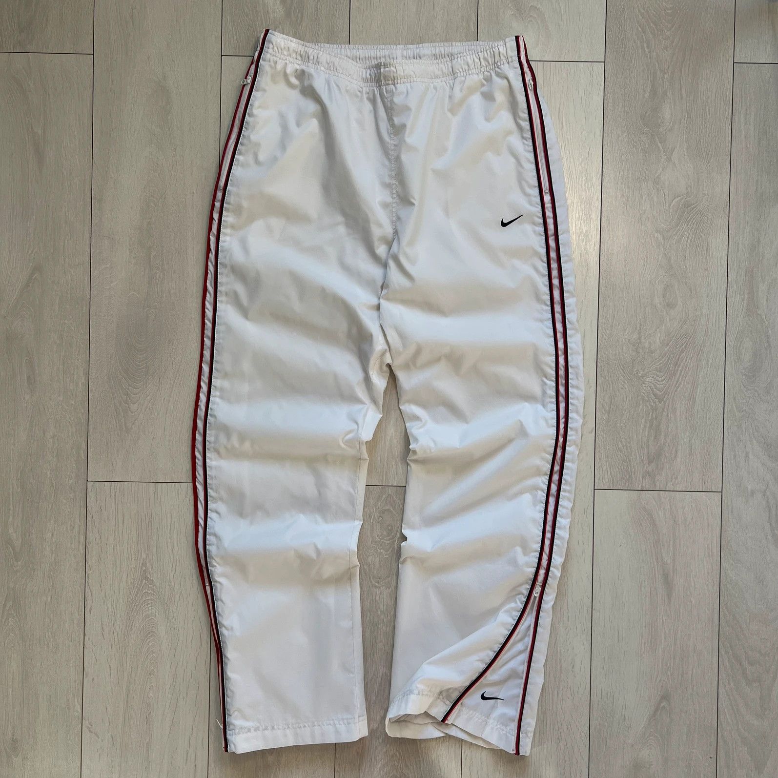 Nike Nike Vintage trackpants rare baggy L Size US 34 / EU 50 - 1 Thumbnail