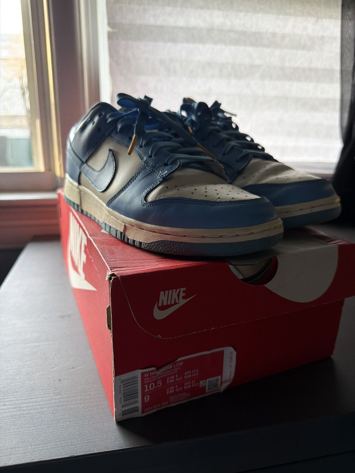Nike Nike UNC dunk low Size US 9 / EU 42 - 7 Thumbnail