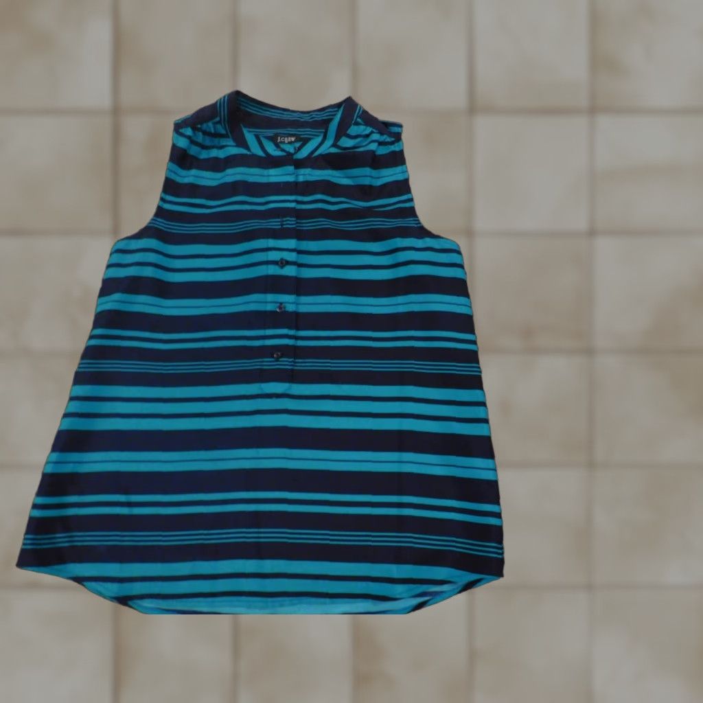 J.Crew J.Crew Blouse Womens Sleeveless Blue Striped Knit Button Crew Neck Pullover Casual Regular Size 2 Polyester Stretch Size XS / US 0-2 / IT 36-38 - 1 Thumbnail