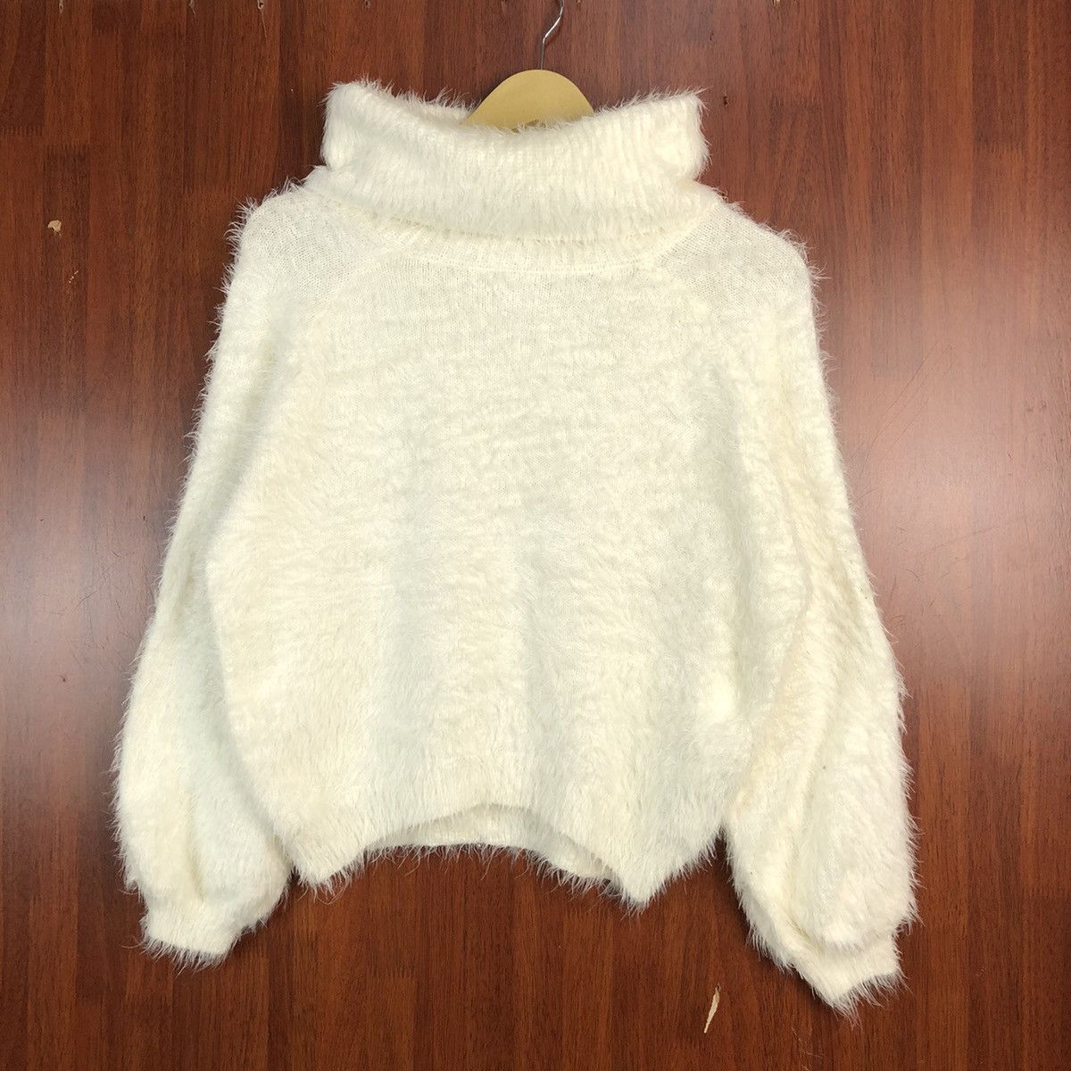 Aran Isles Knitwear Shag Shaggy Fur Mohair 033 J.Ferry Knitwear #939 Size M / US 6-8 / IT 42-44 - 1 Thumbnail