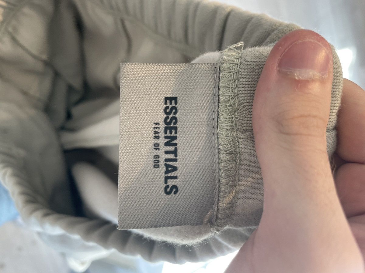 Essentials × Fear of God Fear of God Essentials Concrete Pants M Size US 32 / EU 48 - 3 Thumbnail
