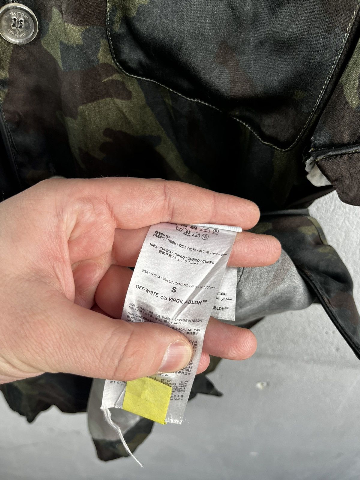Off-White Of White camo shirt Size US S / EU 44-46 / 1 - 18 Thumbnail