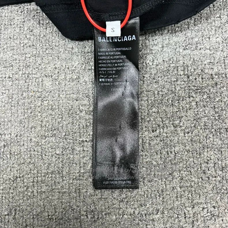 Balenciaga Balenciaga Wave Distressed Logo Short Sleeve T-Shirt Size US S / EU 44-46 / 1 - 6 Thumbnail