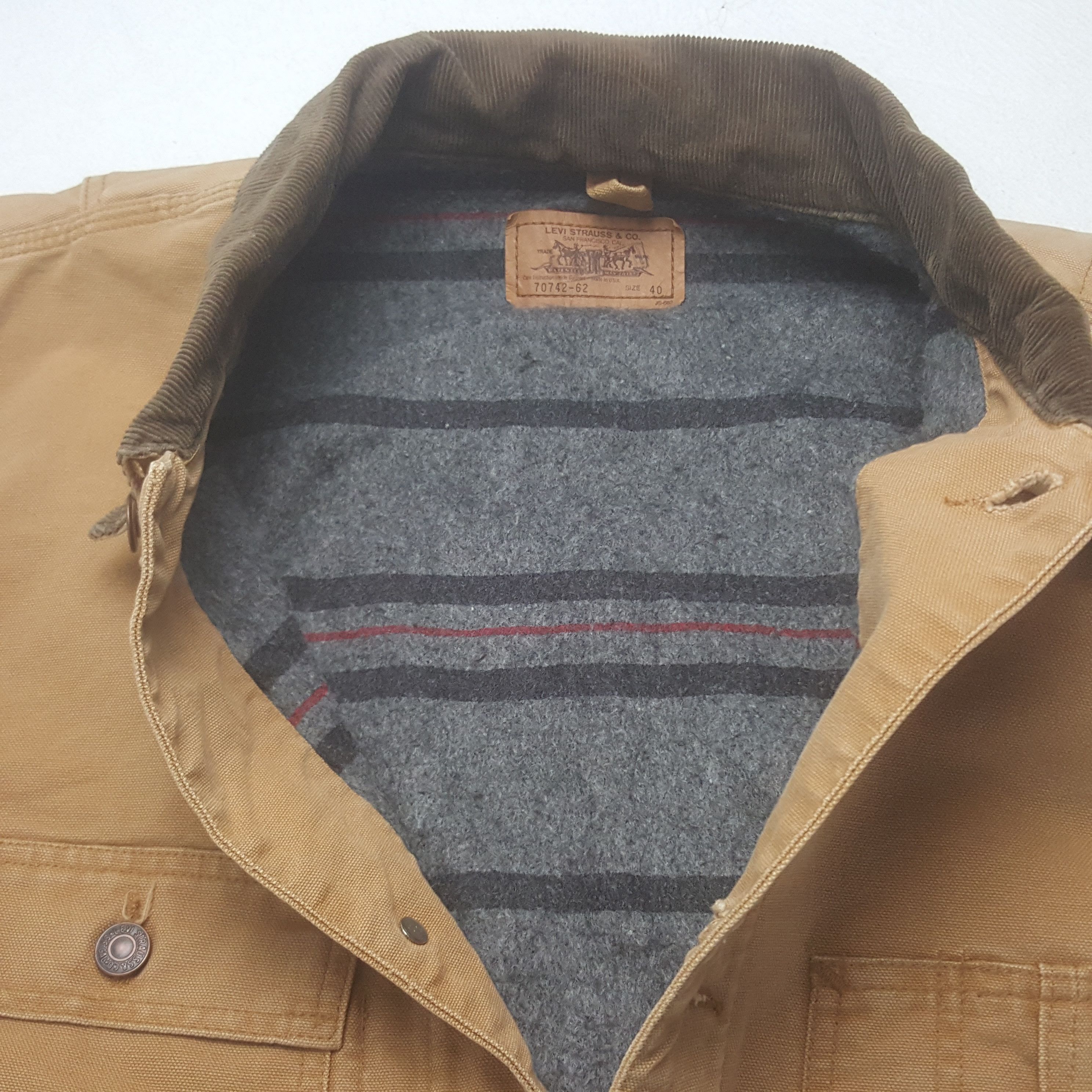 Levi's × Vintage Vintage Levis Button Up Corduroy Collar Jacket Size US XL / EU 56 / 4 - 6 Thumbnail