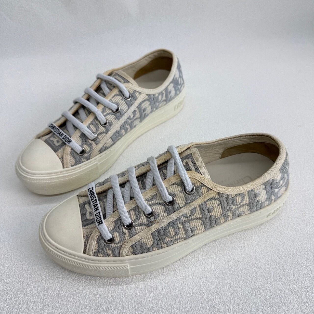 Dior Dior Retro Gray Lowtop Sneakers us_6 Women Size US 6 / IT 36 - 1 Thumbnail