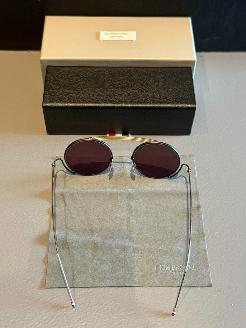 Thom Browne THOM BROWNE Round sunglasses tan lenses 2502-Nextarrow Size ONE SIZE - 4 Thumbnail