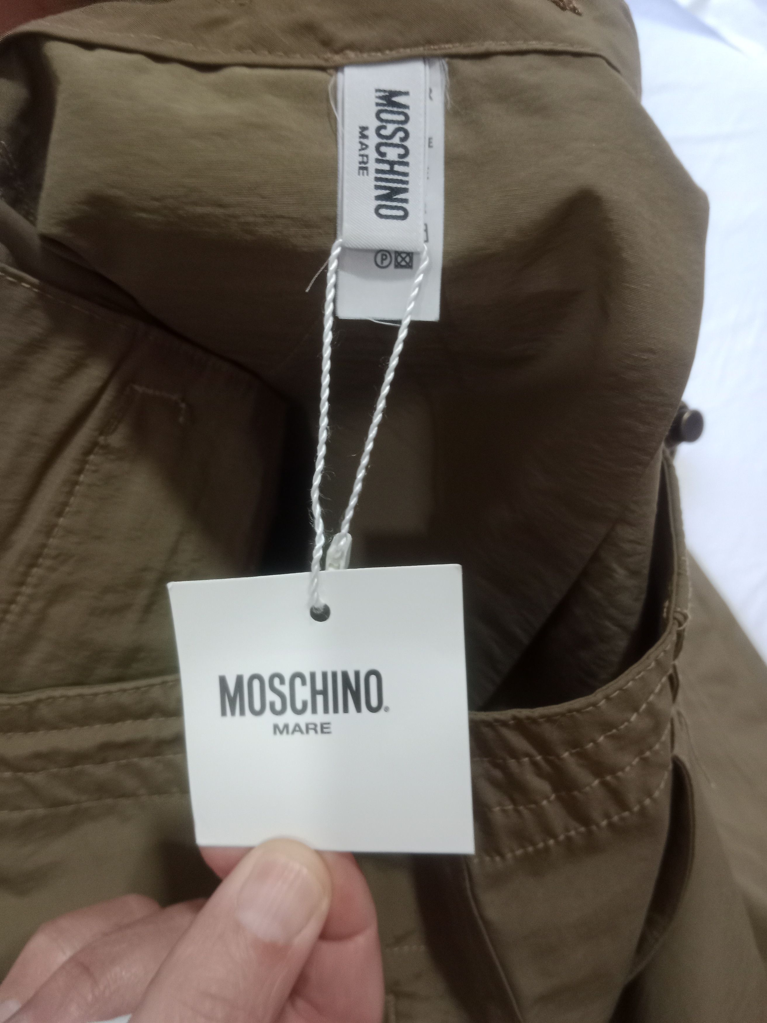 Moschino MOSCHINO men shorts NEW with label Size US 34 / EU 50 - 4 Thumbnail