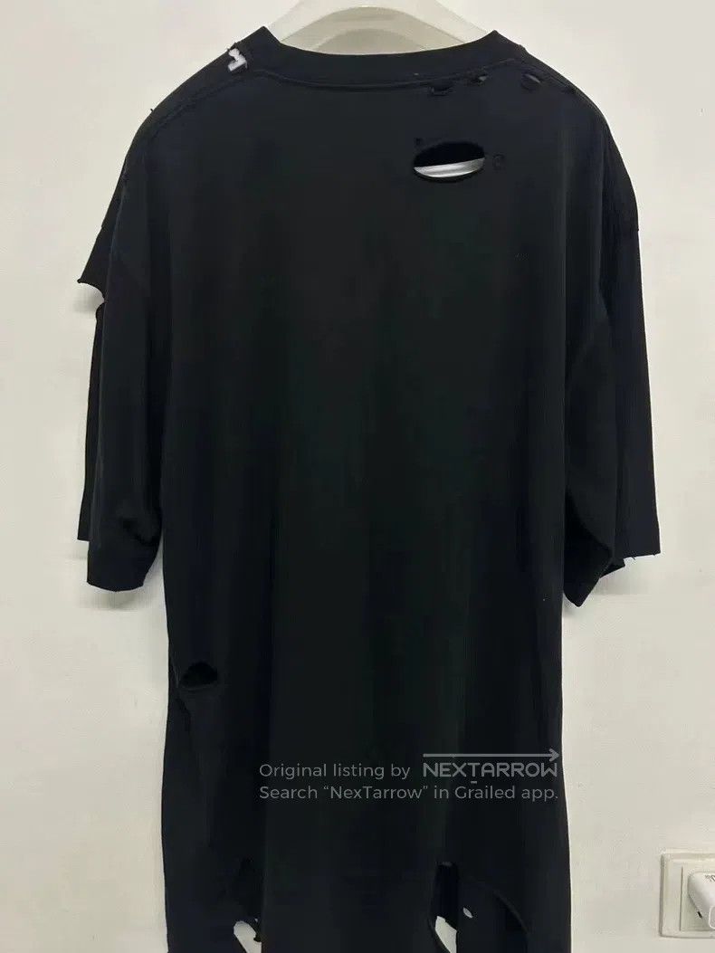 Balenciaga Balenciaga Big distressed letter short sleeve black XS Size US XS / EU 42 / 0 - 2 Thumbnail