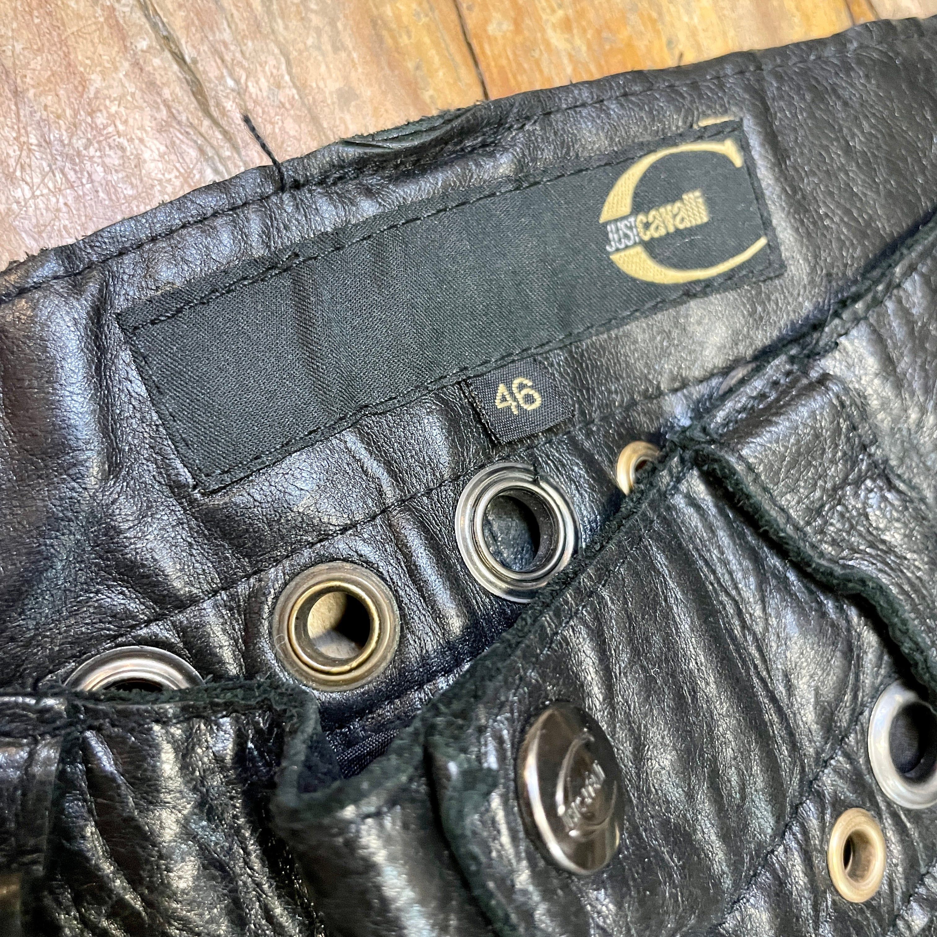 Roberto Cavalli Vintage Roberto Cavalli "Just Cavalli" Black Leather Trousers with Grommet Detailing on Waistband Size 30" Size 30" / US 8 / IT 44 - 6 Thumbnail