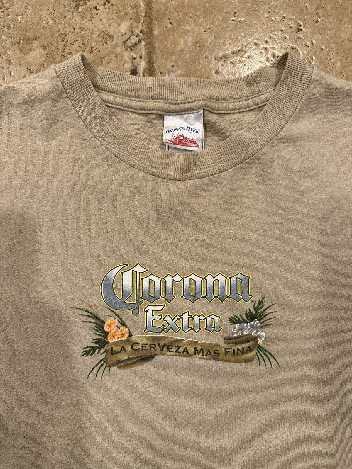 Vintage Vintage Corona 2006 Tan Beer Short Sleeve Tee Size US XL / EU 56 / 4 - 7 Thumbnail