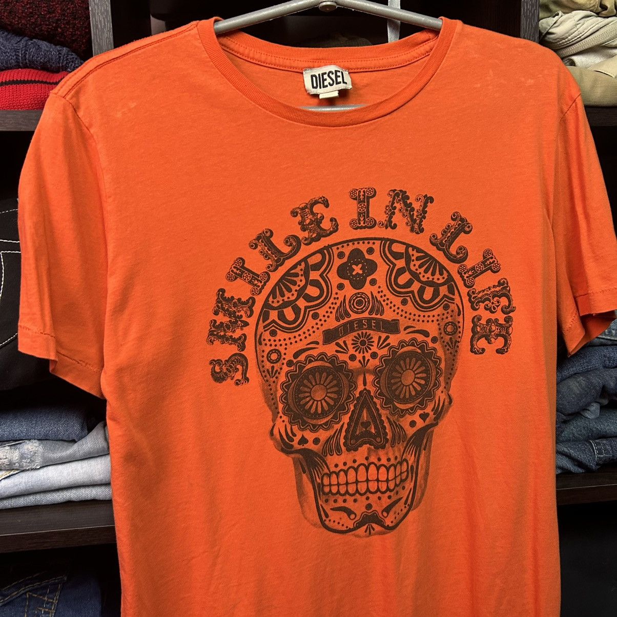 Diesel Designer Diesel Big Graphic Logo y2k streetwear tee size m Size US M / EU 48-50 / 2 - 2 Thumbnail