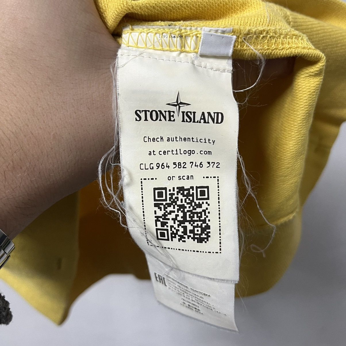Stone Island Stone Island Hoodie Yellow Size L Size US L / EU 52-54 / 3 - 12 Thumbnail