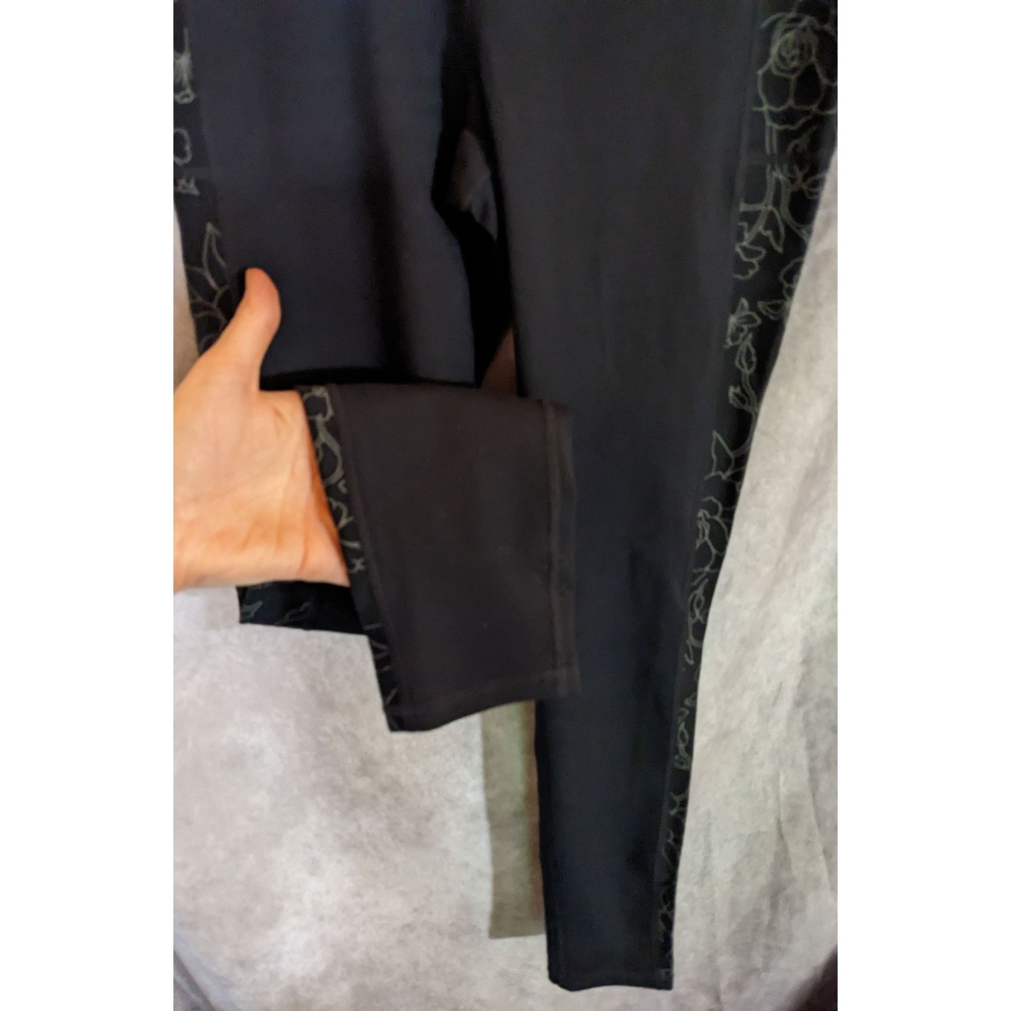 SKECHERS Skechers Black Floral Print High Waist Leggings Size M Size 27" / US 4 / IT 40 - 4 Thumbnail