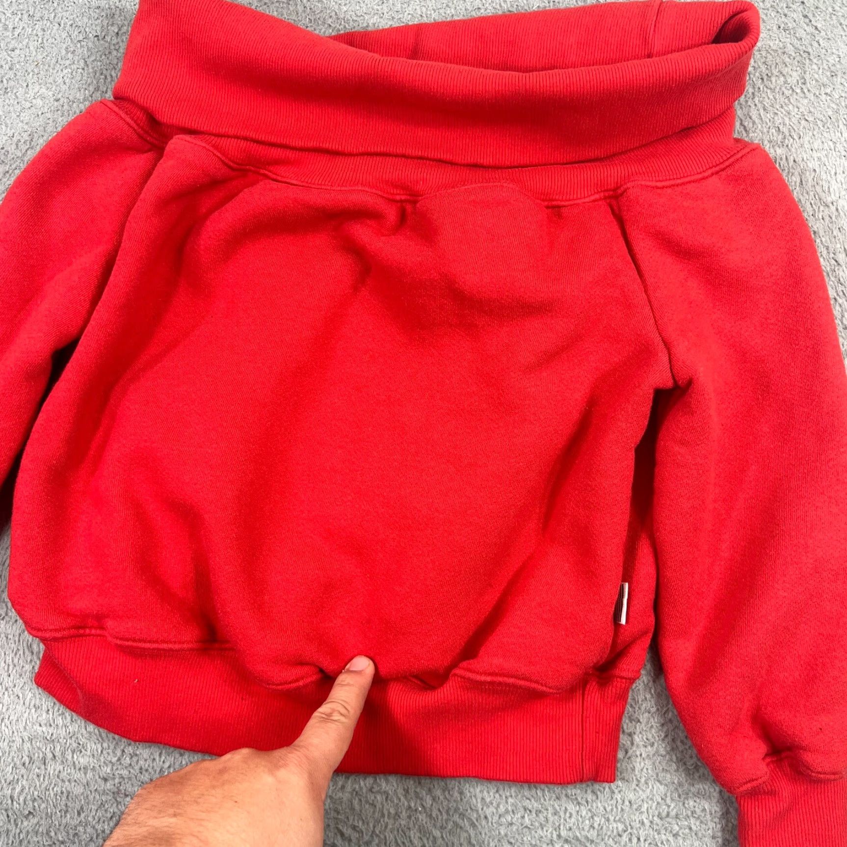 Good American Good American Sweater Women Size 1 Red Off The Shoulder Long Sleeve Pullover Knit Size XS / US 0-2 / IT 36-38 - 2 Thumbnail