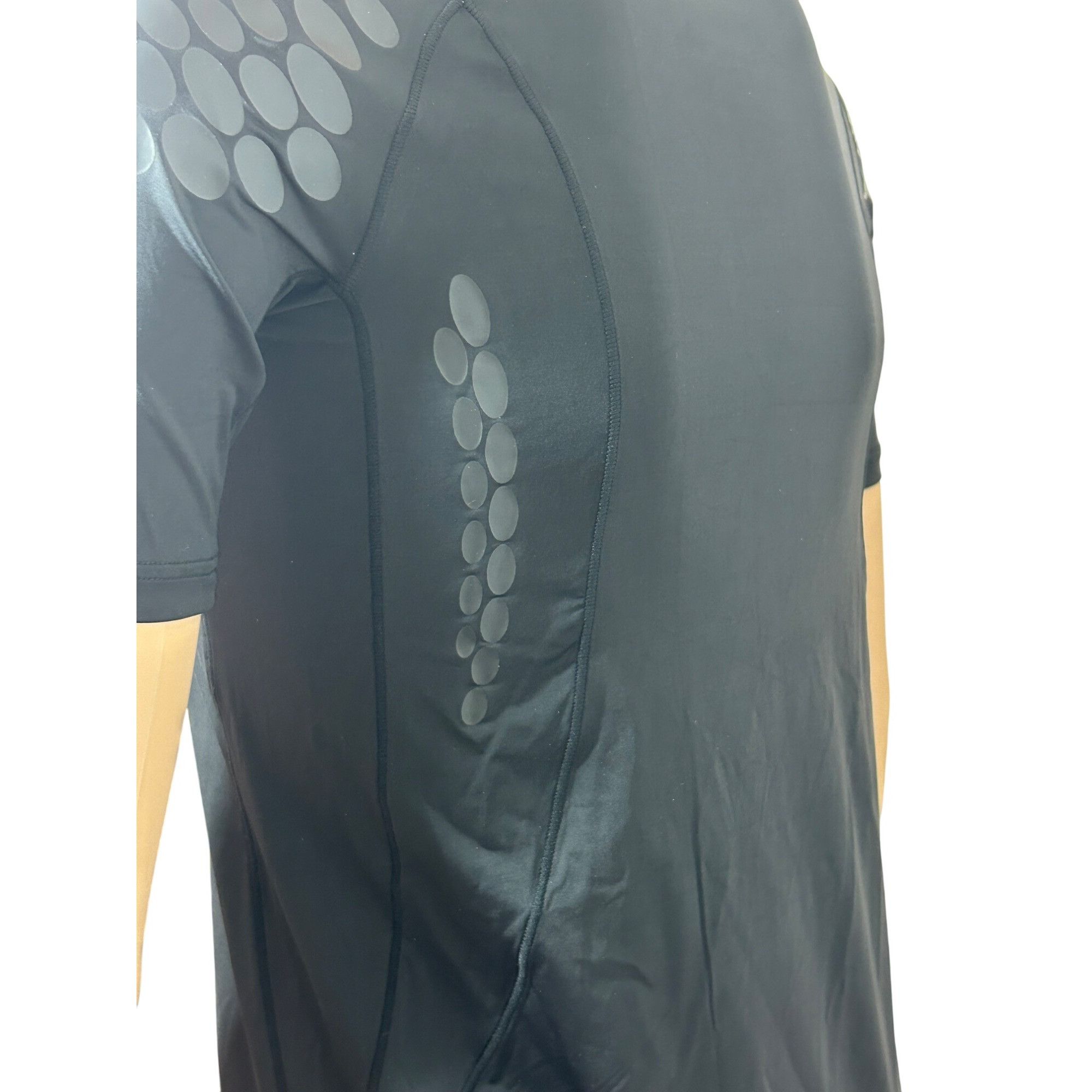 Uniqlo Uniqlo Men’s Black Compression T-Shirt Short Sleeve L Nylon Size US L / EU 52-54 / 3 - 9 Thumbnail