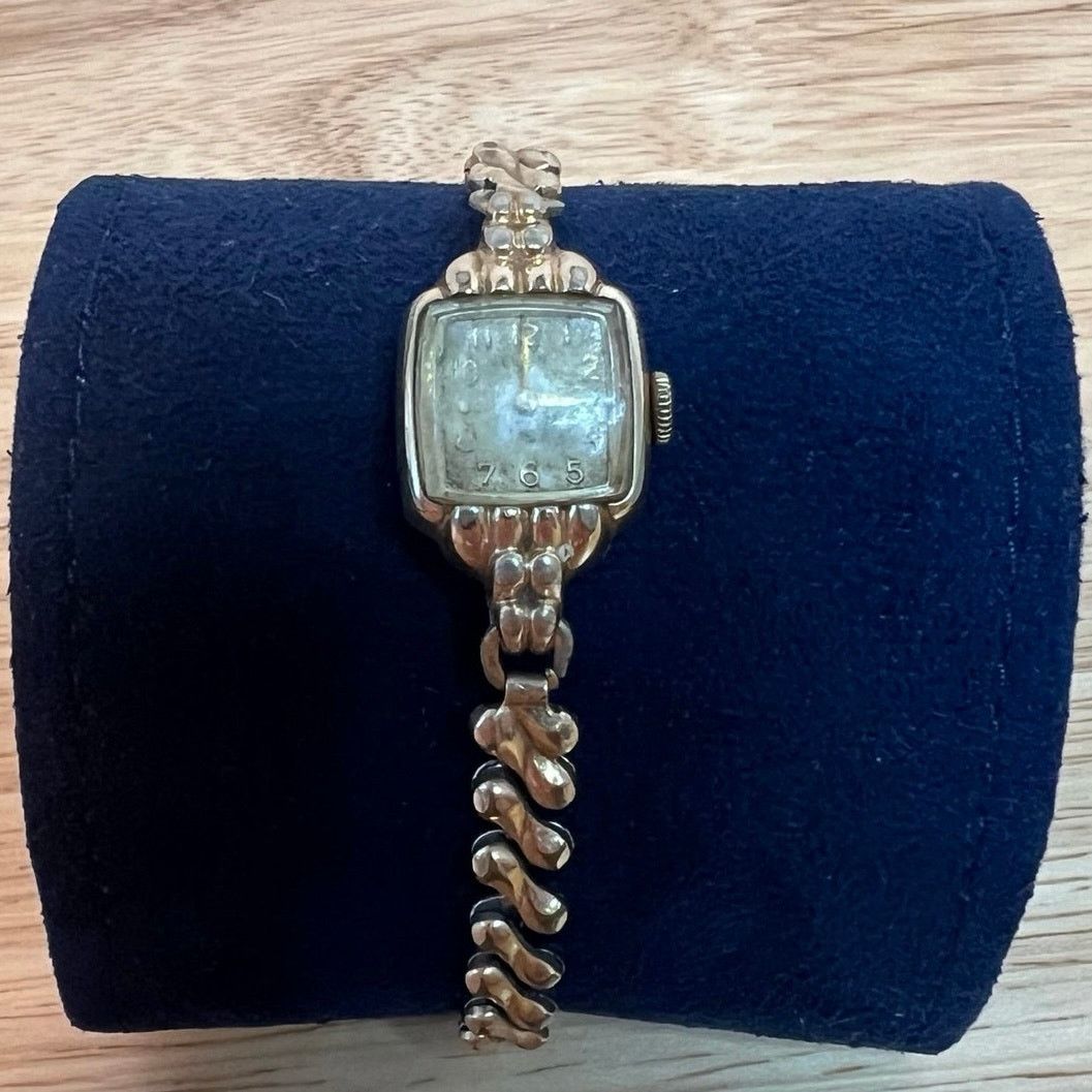 Elgin National Watch Company Elgin 10K RGP Gold Vintage Ladies Gold Watch 1950s Size ONE SIZE - 9 Thumbnail