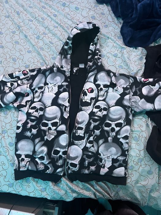 Famous stars and straps cheap skull hoodie