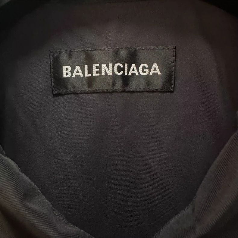 Balenciaga Balenciaga SS 20 24/7 News logo printed nylon coach jacket Size US M / EU 48-50 / 2 - 5 Thumbnail