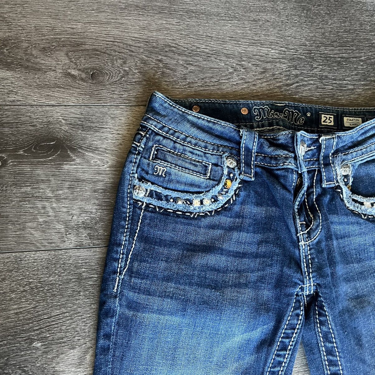 Miss Me Vintage Y2K Miss Me Signature Skinny Denim Jeans Studded Size 25" / US 0 / IT 36 - 7 Thumbnail