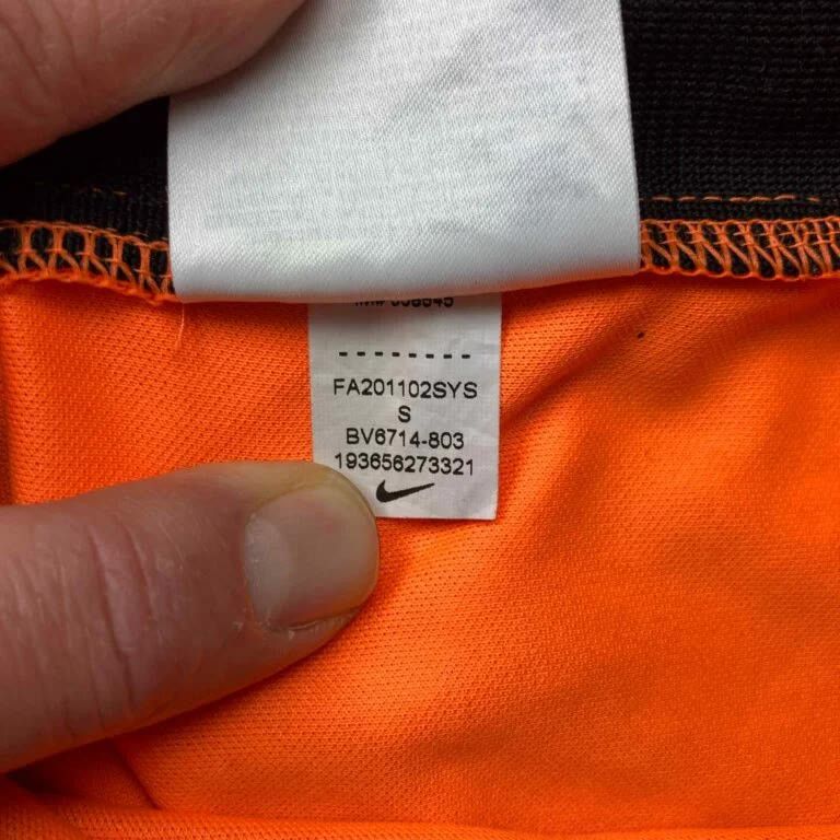 Nike Sturm Graz 2021-22 Nike goalkeeper football jersey size S Size US S / EU 44-46 / 1 - 7 Thumbnail