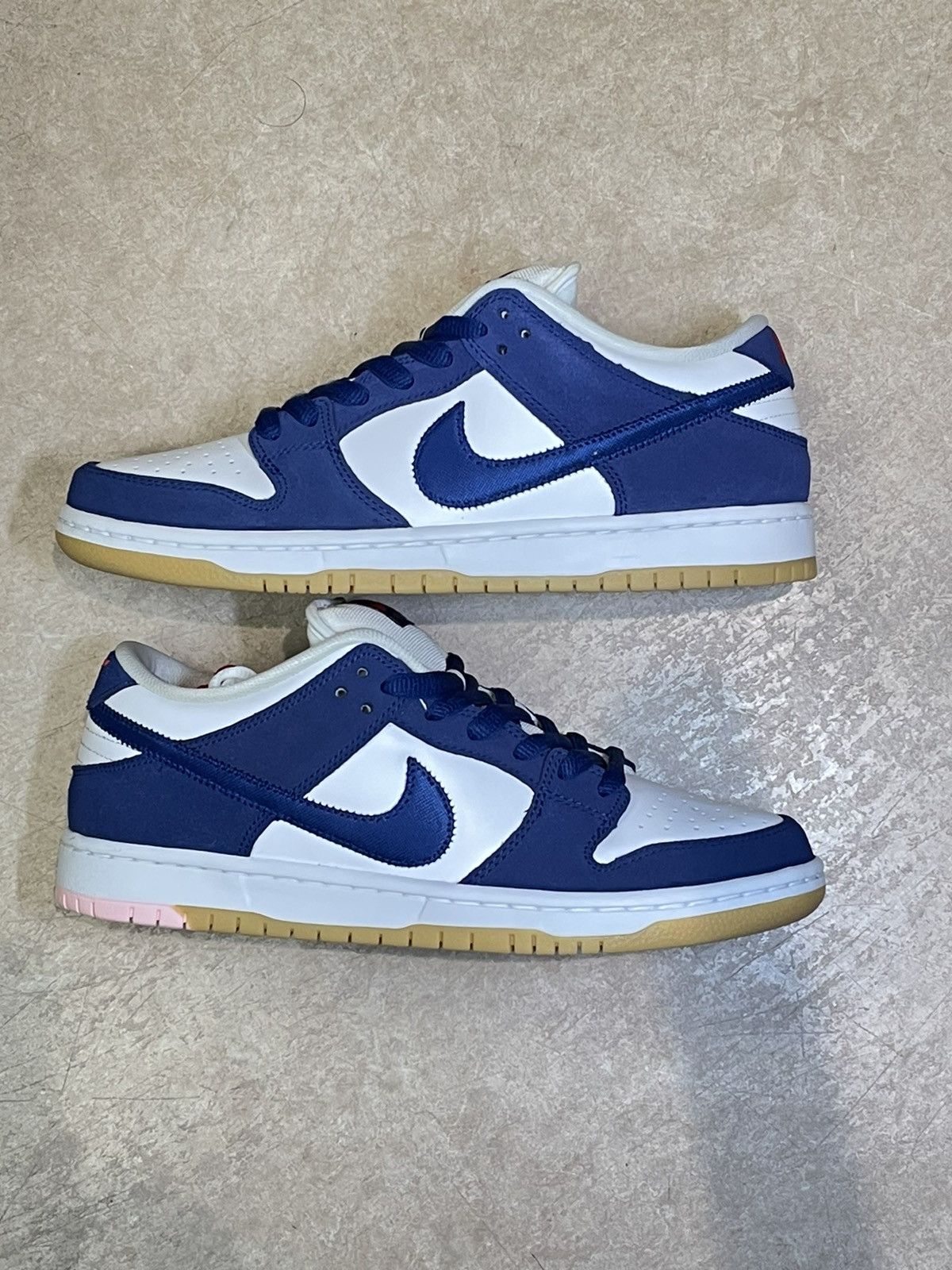 size 8.5 NIKE SB DUNK LOW LA DODGERS MLB party pack